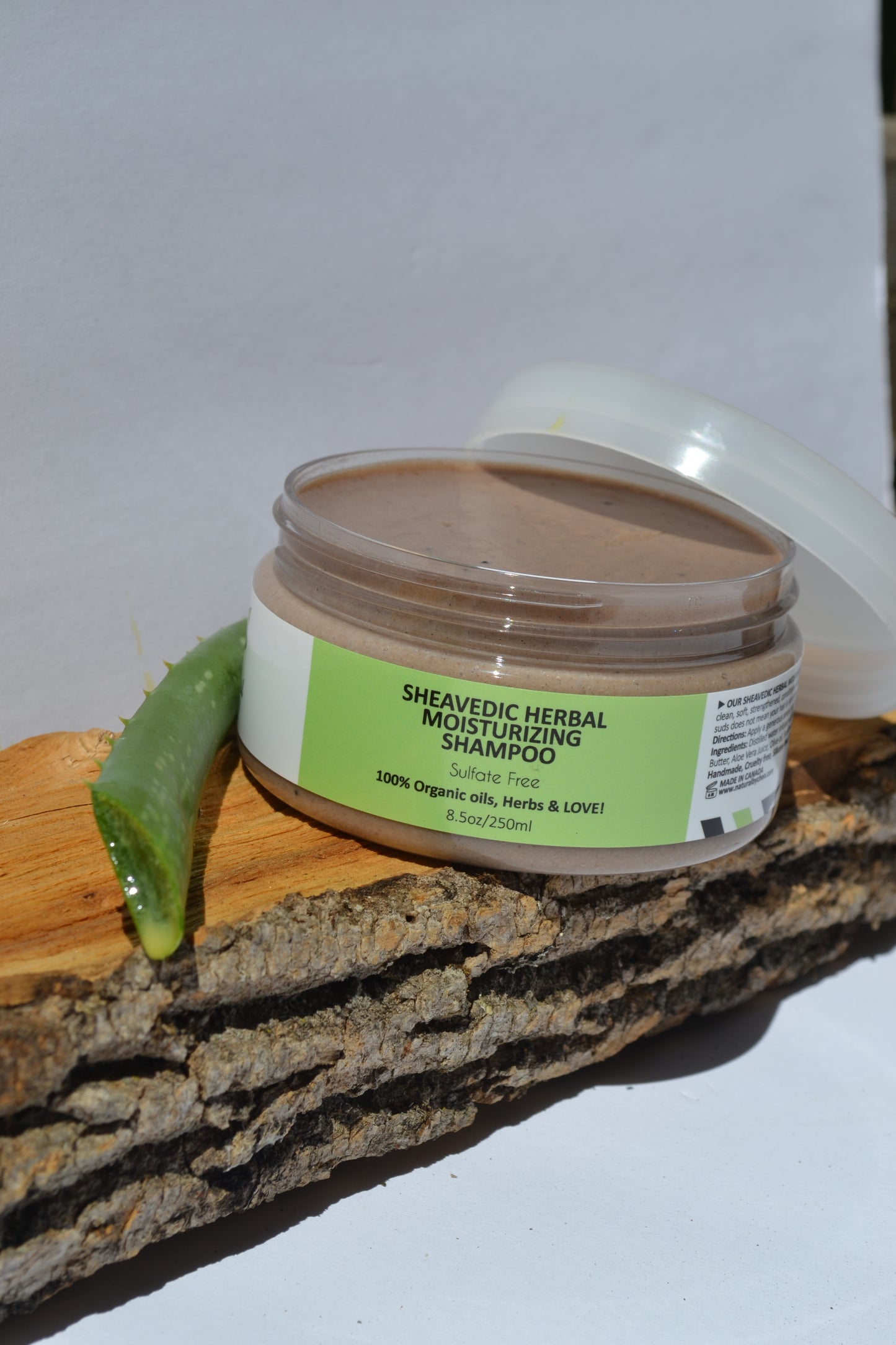 Sheavedic Herbal Mosturizing Shampoo